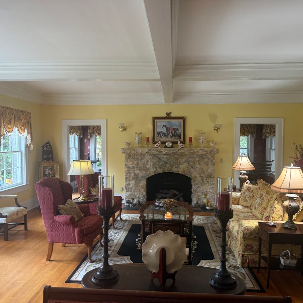 Pinebrook Manor Bed & Breakfast Inn 3